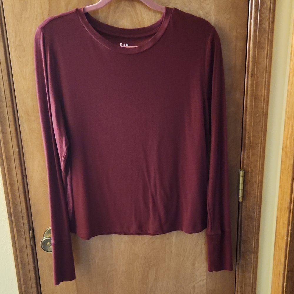Women's Burgundy Long Sleeve Top